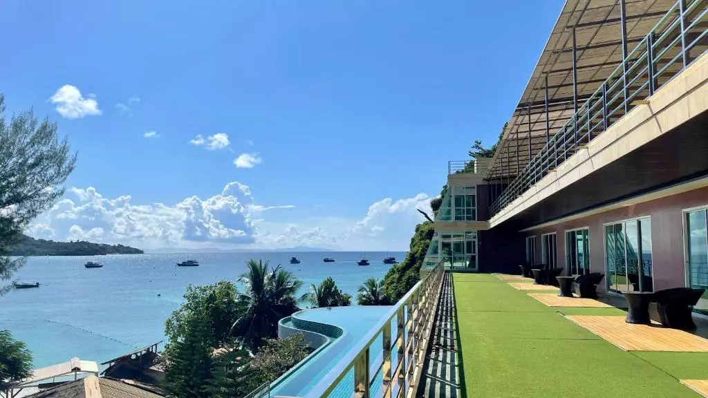 Phi Phi Cliff Beach Resort